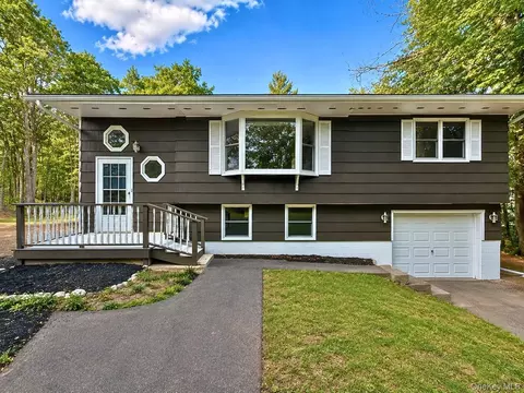 103 Manorkill Rd, Palenville, NY 12463