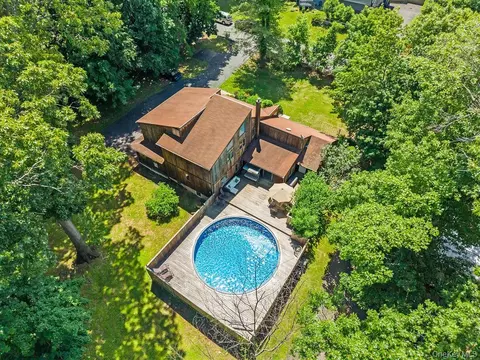 11 Buena Vista Rd, Ramapo, NY 10901