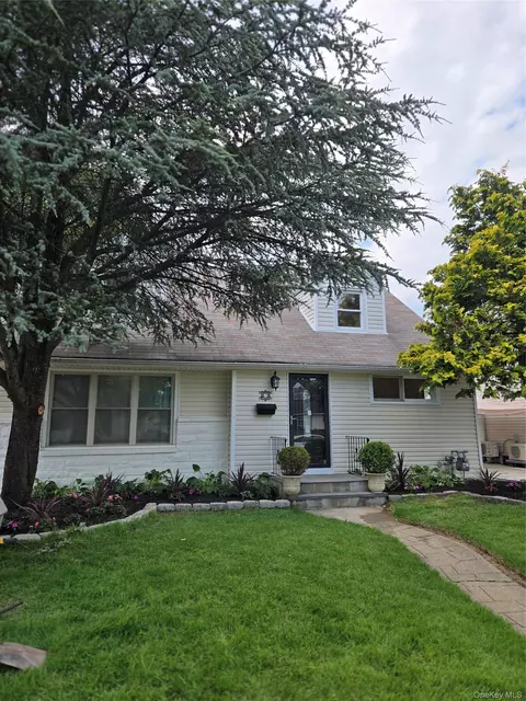 23 Harriman Ave, Hempstead, NY 11550