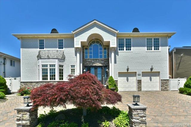 3510 Riverside Dr, Oceanside, NY 11572