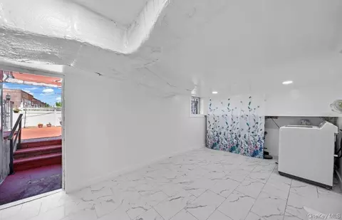 151-23 12th Rd, New York, NY 11357 photo 8