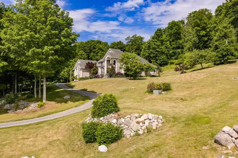 5 Rachel Ct, Mamakating, NY 12721