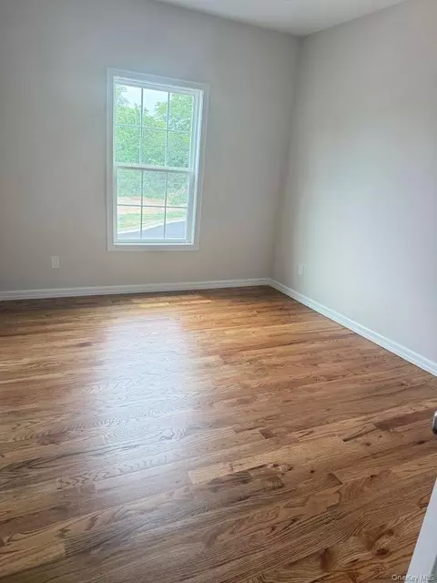 Bedroom - 2 Gail Grace Ct, Babylon, NY 11726 photo 2 of 2
