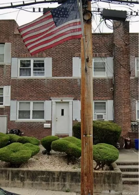 76 Dongan Ave, Staten Island, NY 10314