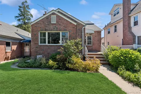 3817 208th St, New York, NY 11361