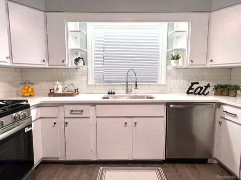 Kitchen - 96 56, Windham, NY 12496 photo 2 of 5