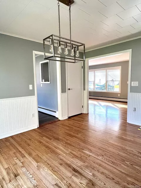 Dining - 96 56, Windham, NY 12496 photo 4 of 4