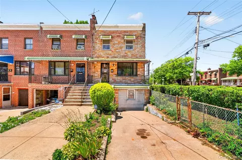 3885 Paulding Ave, New York, NY 10469