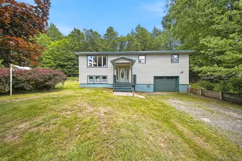 157 Ballard Rd, Mongaup Valley, NY 12762
