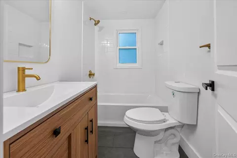 Bath - 245 Cedar Ave, Patchogue, NY 11772 photo 1 of 1