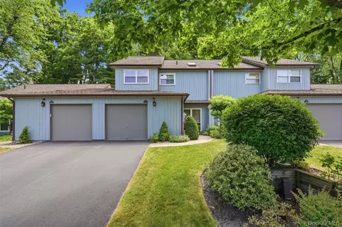 28 E Knl, Rhinebeck, NY 12572