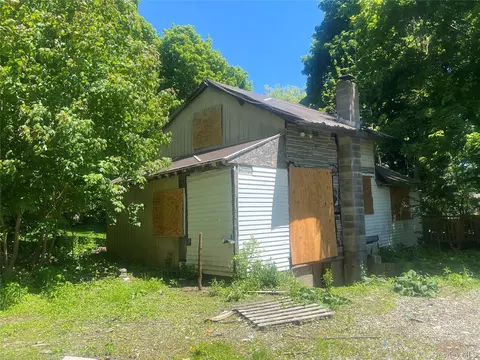 12 Neighborly Ln, Washington, NY 12522