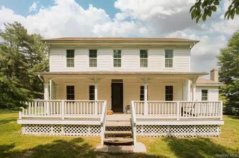 1100 Harlemville Rd, Ghent, NY 12075