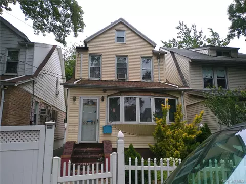 9227 Springfield Blvd, New York, NY 11428