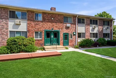 2449 Union Blvd #39A, Islip, NY 11751