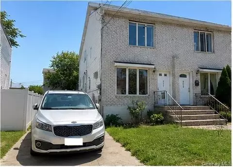 299 Van Pelt Ave, Staten Island, NY 10303