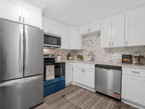 40 W 4th #115, Patchogue, NY 11772 photo 3