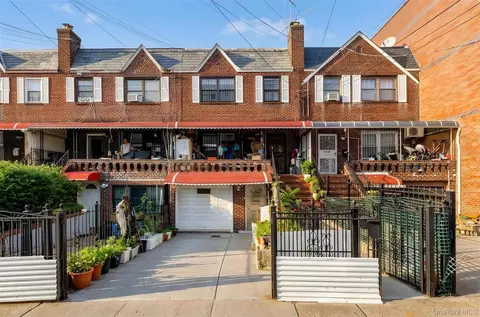 9413 Alstyne Ave, Elmhurst, NY 11373