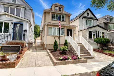 6472 80 Ave, New York, NY 11385