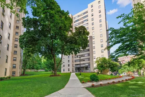 6 Fordham Hill Oval #12H, New York, NY 10468