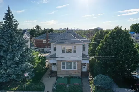 5802 134th St, Flushing, NY 11355