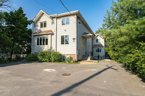 34 Union Rd #214, Ramapo, NY 10977