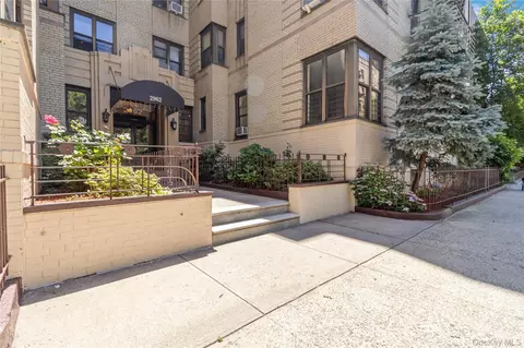 2962 Decatur Ave #1C, New York, NY 10458