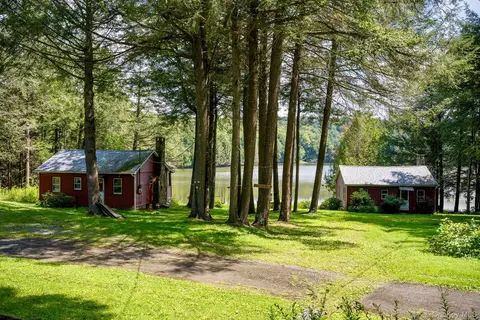 527 Crawson Rd, Long Eddy, NY 12760