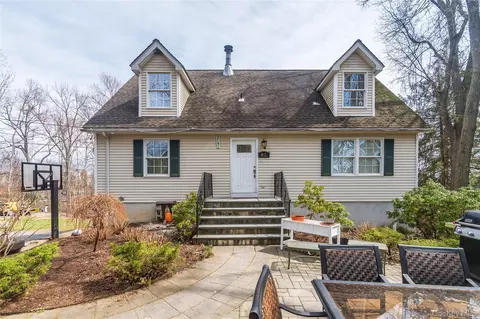 63 South Rd, Southeast, NY 10509