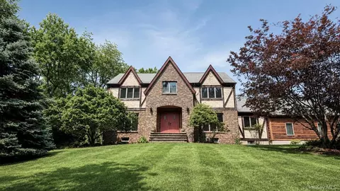 180 Sarah Wells Trl, Hamptonburgh, NY 10916