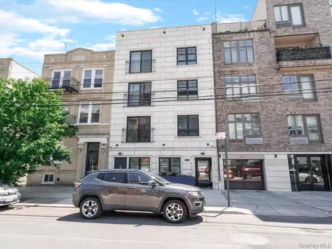1440 31st Ave #2F, Astoria, NY 11106