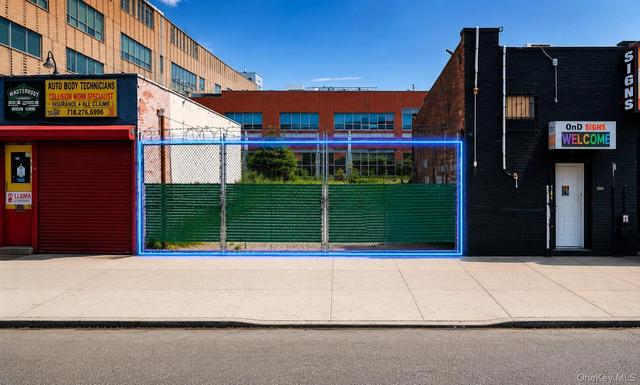1520 Inwood Ave, New York, NY 10452