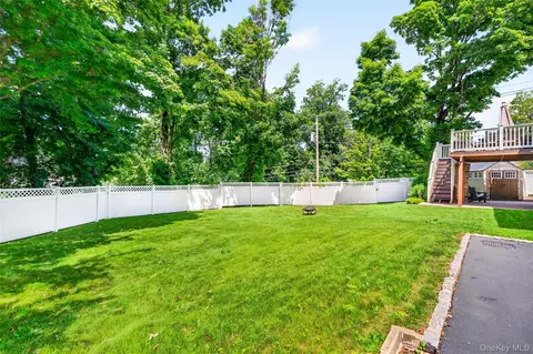 Exterior - 1 Union Rd, Kent, NY 10512 photo 4 of 5