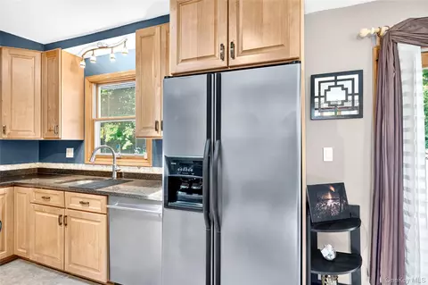 Kitchen - 1 Union Rd, Kent, NY 10512 photo 4 of 5