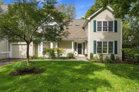 34 Old Town Xing, New Castle, NY 10549