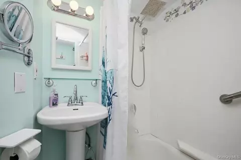 Bath - 219 E Main St, Beacon, NY 12508 photo 3 of 3