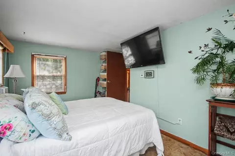 Bedroom - 219 E Main St, Beacon, NY 12508 photo 2 of 3
