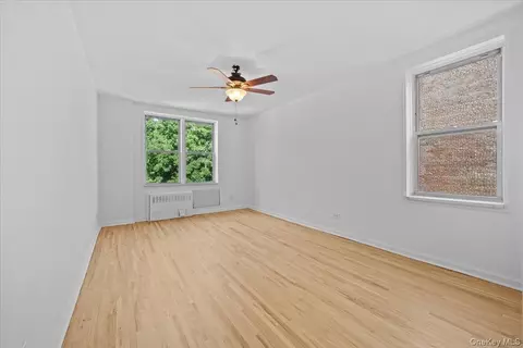 601 Kappock St #5F, New York, NY 10463 photo 11