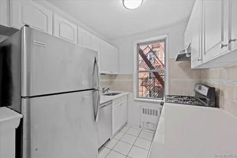 601 Kappock St #5F, New York, NY 10463 photo 7