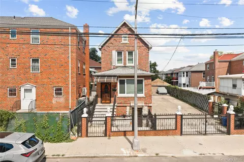 2328 Williamsbridge Rd, New York, NY 10469