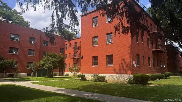 141-33 78th Ave #2B, Flushing, NY 11367