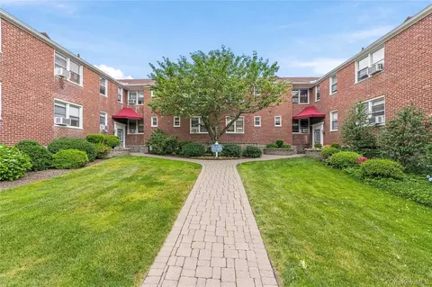 9 Bryant Cres #1G, White Plains, NY 10605