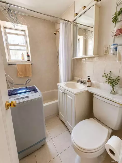 138-25 68th Dr #1A, Flushing, NY 11367 photo 6