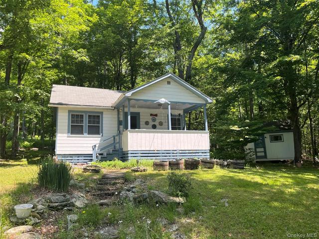44 Barton Rd, Liberty, NY 12754