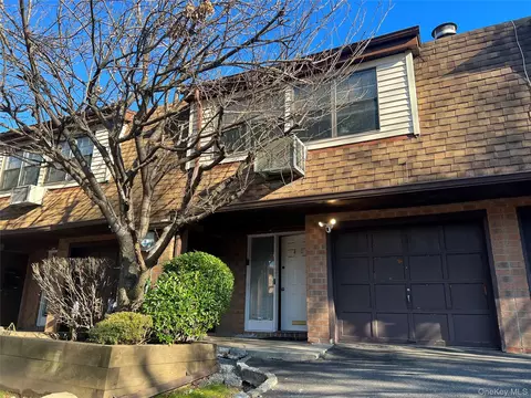 411 121st St #12, College Point, NY 11356