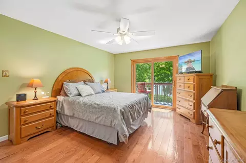 Bedroom - 174 Eagleton Dr, Monroe, NY 10950 photo 5 of 7