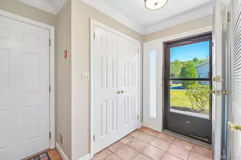 Entry Way - 174 Eagleton Dr, Monroe, NY 10950 photo 2 of 3