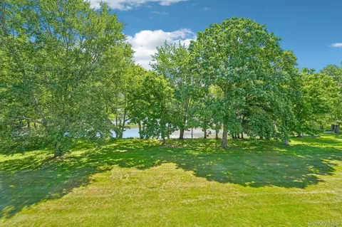 View/Area - 174 Eagleton Dr, Monroe, NY 10950 photo 2 of 2