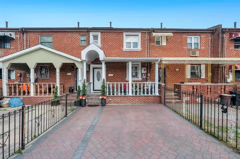 529 Powell St, Brooklyn, NY 11212