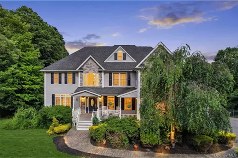 3 Harvey Way, Newburgh, NY 12550